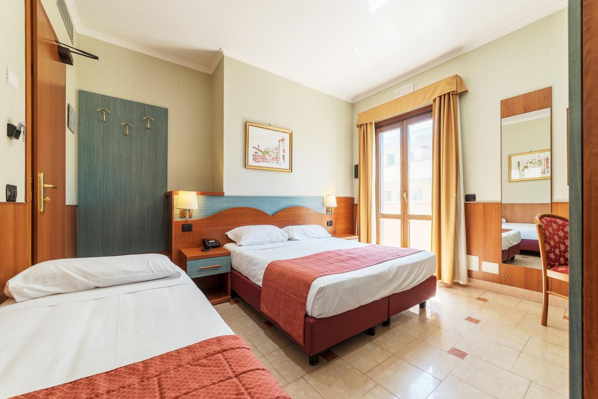 Triple Room Balcony