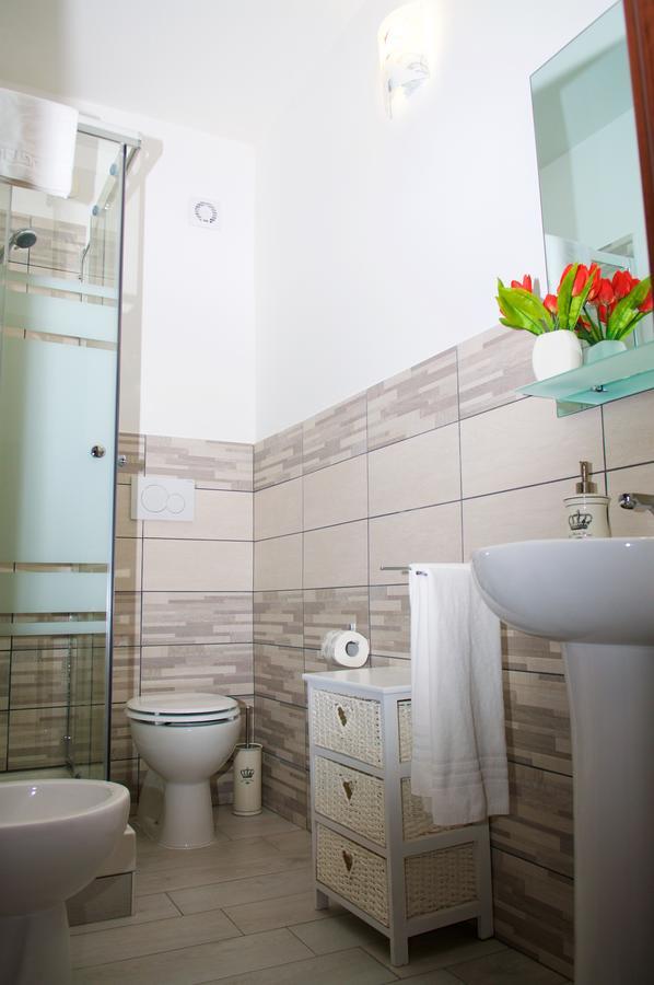Double Room,646027302:JPEG
